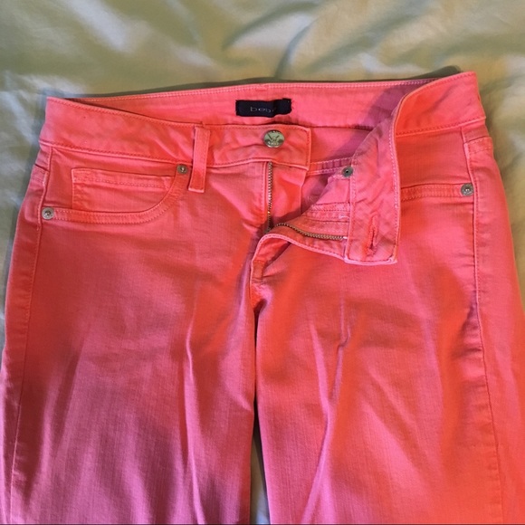 ✨HOST PICK✨ bebe hot coral skinny jeans - Picture 4 of 9